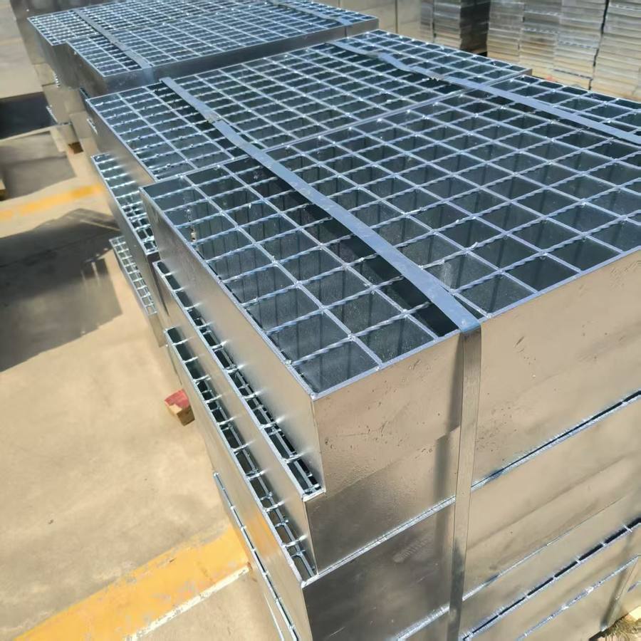 Steel grating 12